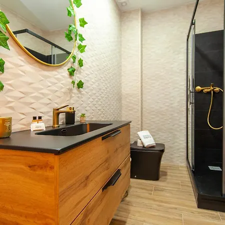 C01 - Trindade 3 Bed Flat In * Lagos