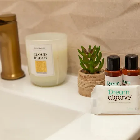 C01 - Trindade 3 Bed Flat In Appartamento *