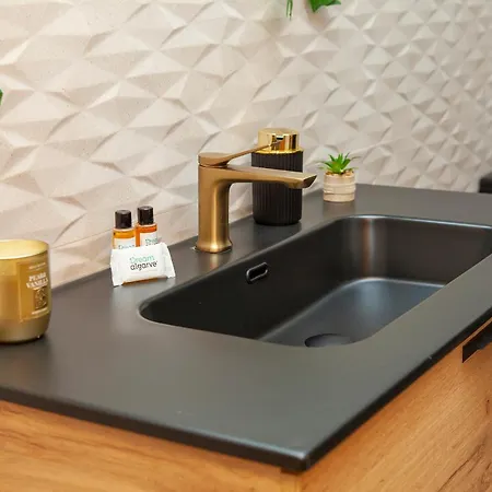 C01 - Trindade 3 Bed Flat In Appartement Lagos