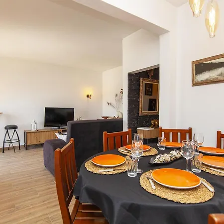 C01 - Trindade 3 Bed Flat In