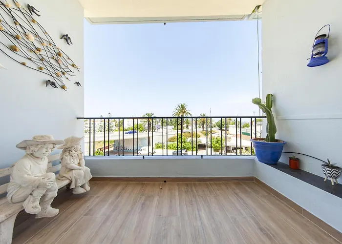 C01 - Trindade 3 Bed Flat In Lägenhet