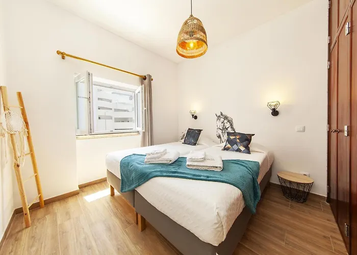 C01 - Trindade 3 Bed Flat In *