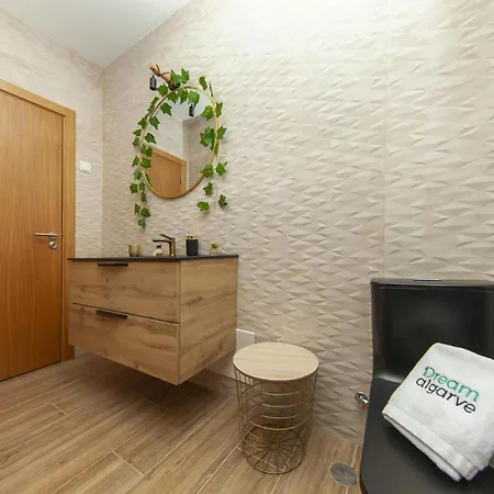 C01 - Trindade 3 Bed Flat In Apartament